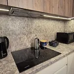 Apartment Luxurious Vanilla Apartment, Self Check-in 24h, Free Parking, Air-conditioning