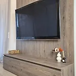 Luxurious Vanilla Apartment, Self Check-in 24h, Free Parking, Air-conditioning Apartment Poznan