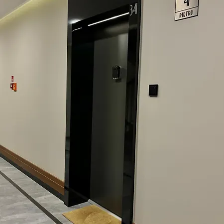 Luxurious Vanilla Apartment, Self Check-in 24h, Parking, Air-conditioning Poznan