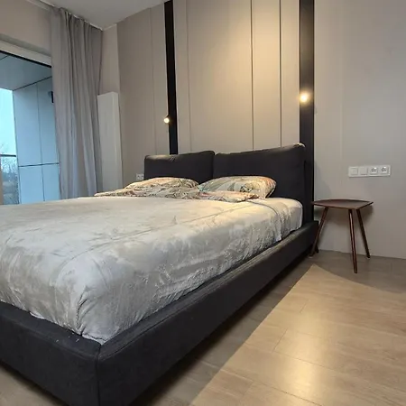 Luxurious Vanilla Apartment, Self Check-in 24h, Parking, Air-conditioning *