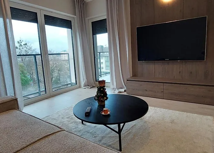 Luxurious Vanilla Apartment, Self Check-in 24h, Free Parking, Air-conditioning Poznań