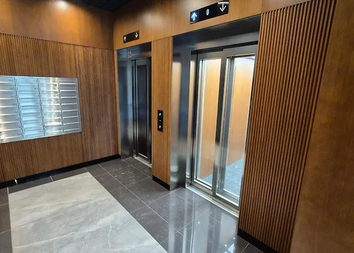 Luxurious Vanilla Apartment, Self Check-in 24h, Free Parking, Air-conditioning Lägenhet