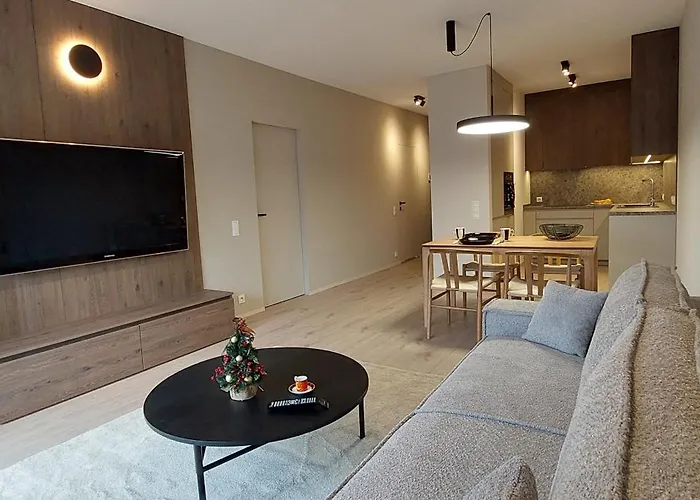 Luxurious Vanilla Apartment, Self Check-in 24h, Free Parking, Air-conditioning Apartment Poznan