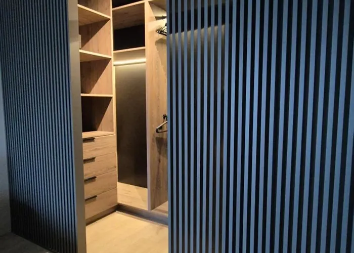 Luxurious Vanilla Apartment, Self Check-in 24h, Free Parking, Air-conditioning 아파트 *