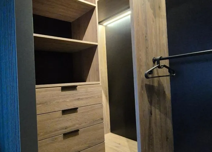 Luxurious Vanilla Apartment, Self Check-in 24h, Free Parking, Air-conditioning Apartment